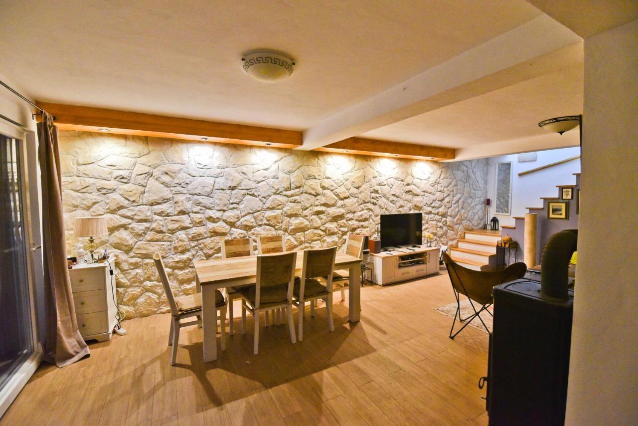 Holiday Home Taras Smilcic المظهر الخارجي الصورة