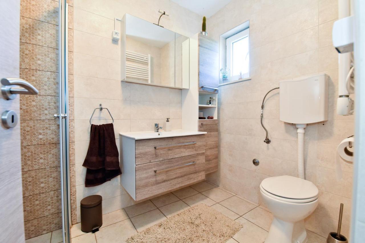 Holiday Home Taras Smilcic المظهر الخارجي الصورة