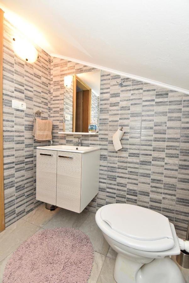 Holiday Home Taras Smilcic المظهر الخارجي الصورة